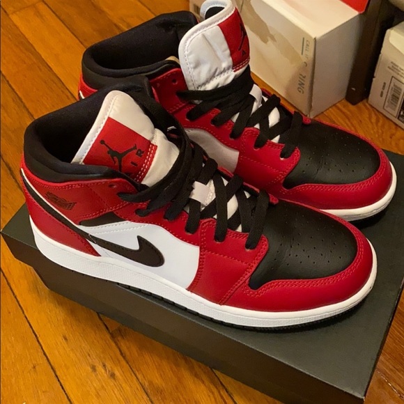 Nike Jordan - Picture 1 of 5